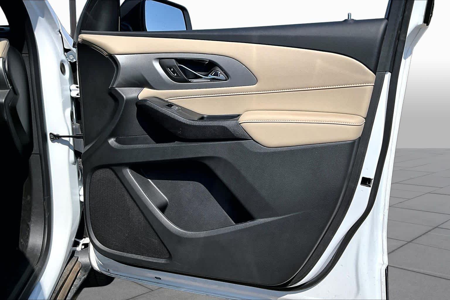 Used 2023 Summit White Chevrolet LS image 23