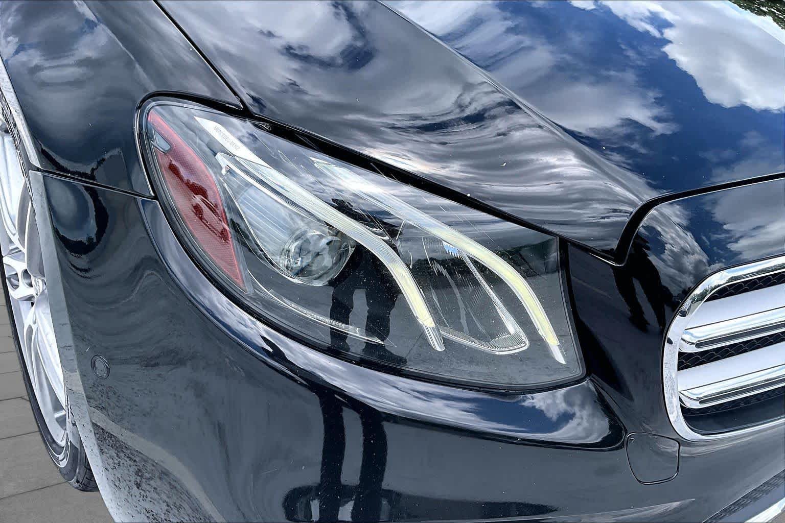 Used 2020 Obsidian Black Metallic Mercedes-Benz E 350 image 27