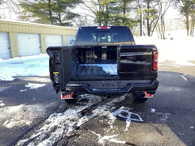 New 2026 Diamond Black Ram BIG HORN CREW CAB 4X4 5