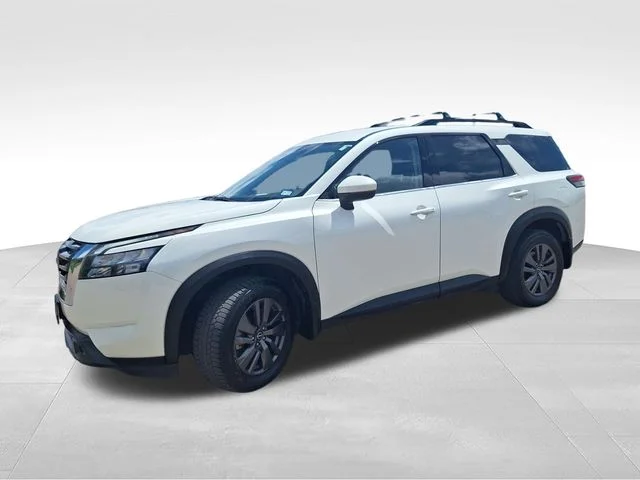 Used 2024 White Nissan SV image 4