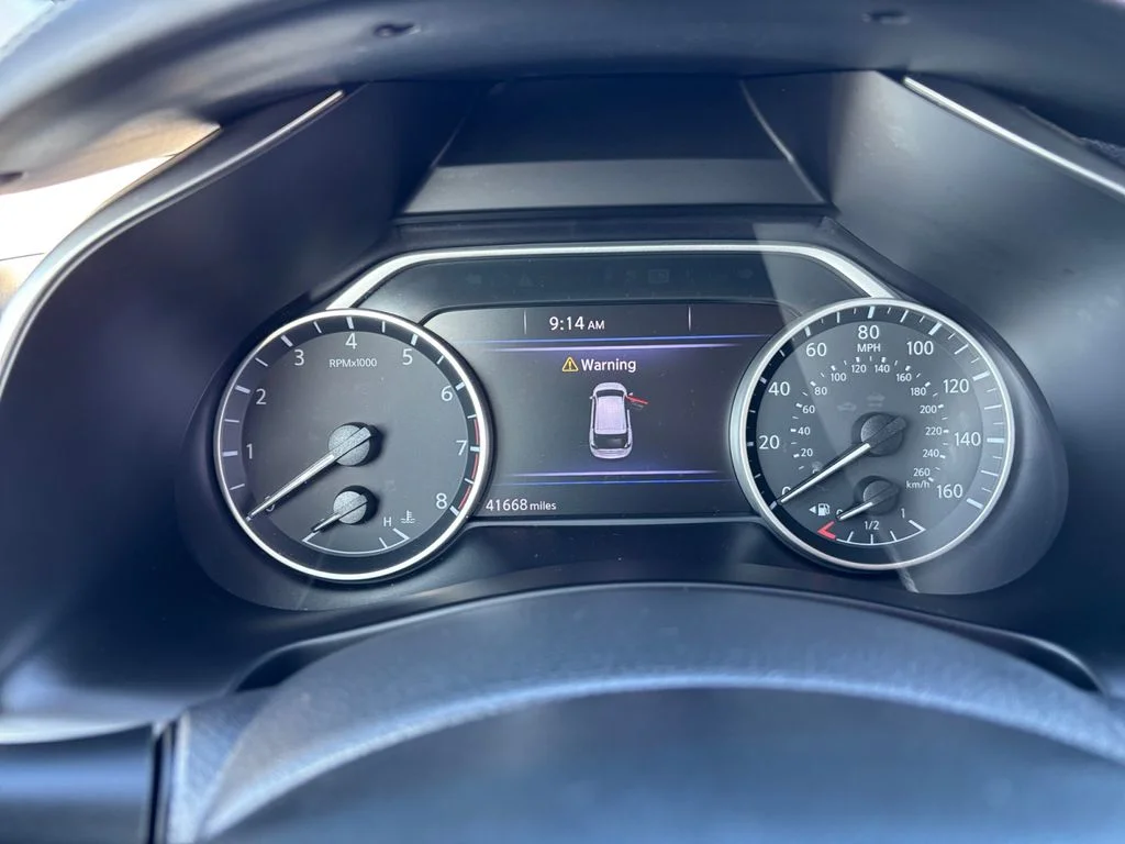 Used 2020 Black Nissan S image 13