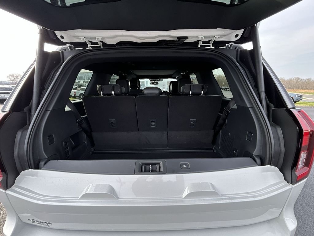 New 2026 Star White Metallic Tri-Coat Ford Tremor® image 30