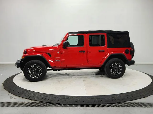 Used 2024 Red Jeep Sahara image 5