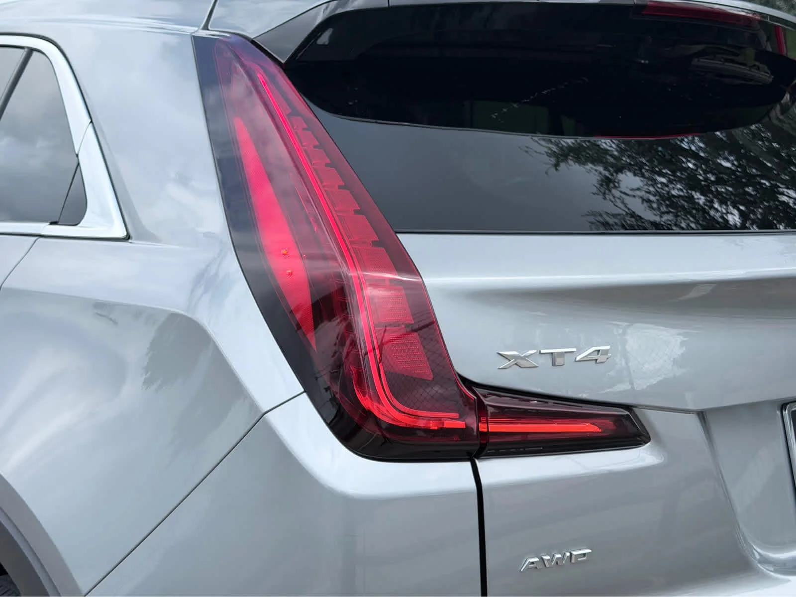Used 2024 Argent Silver Metallic Cadillac Premium Luxury image 11