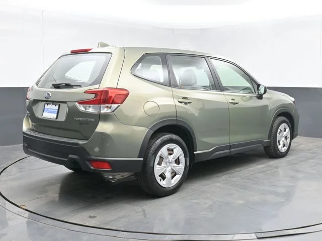 Used 2019 Jasper Green Metallic Subaru Base image 10