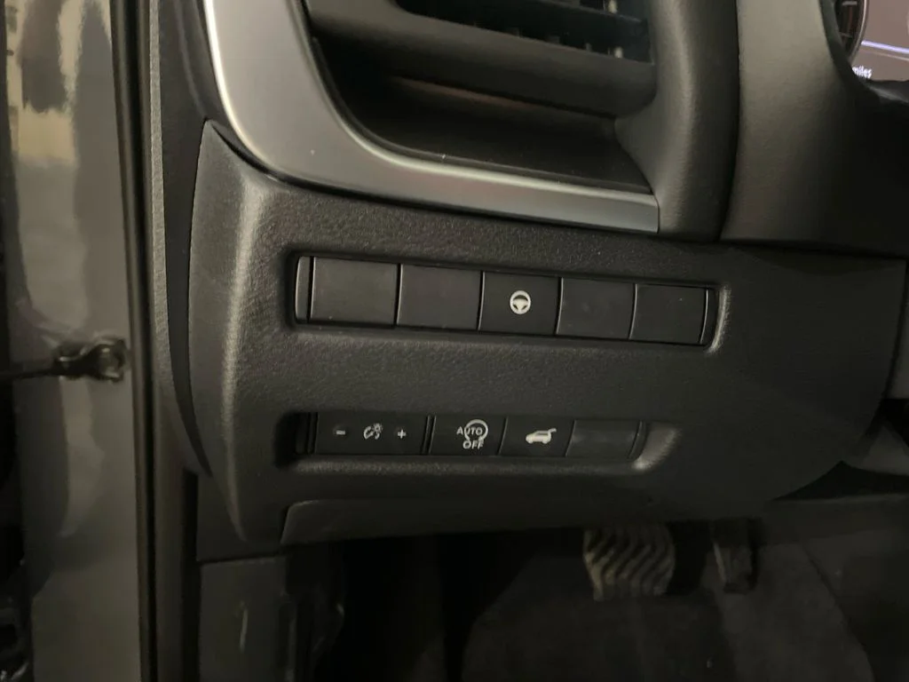 New 2026 Boulder Gray Pearl Nissan SV image 13