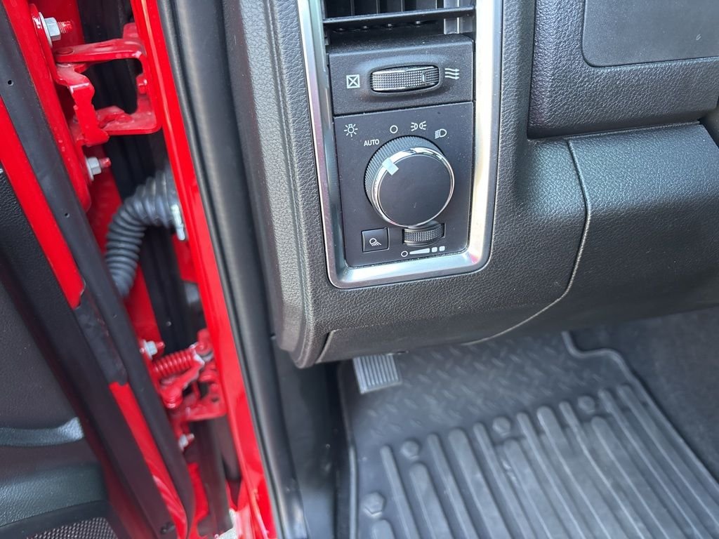 Certified Used 2024 Red Ram Warlock image 25