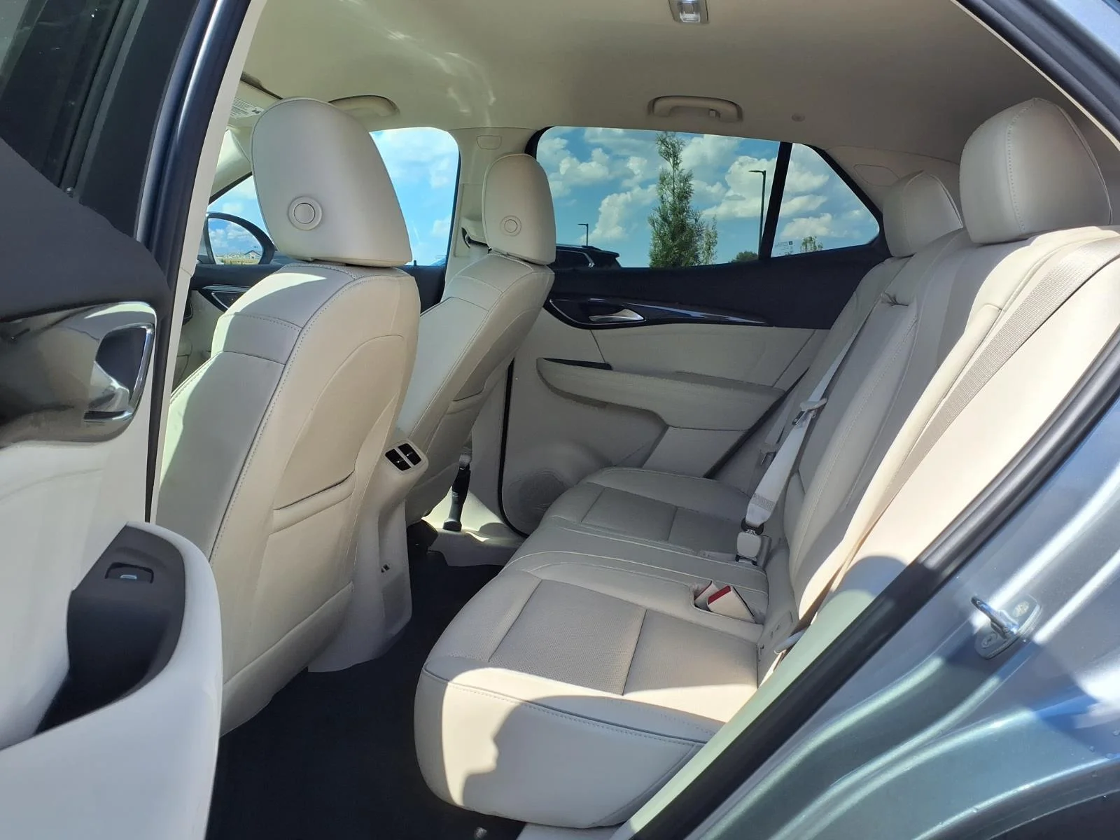 Used 2023 Moonstone Gray Metallic Buick Essence image 22