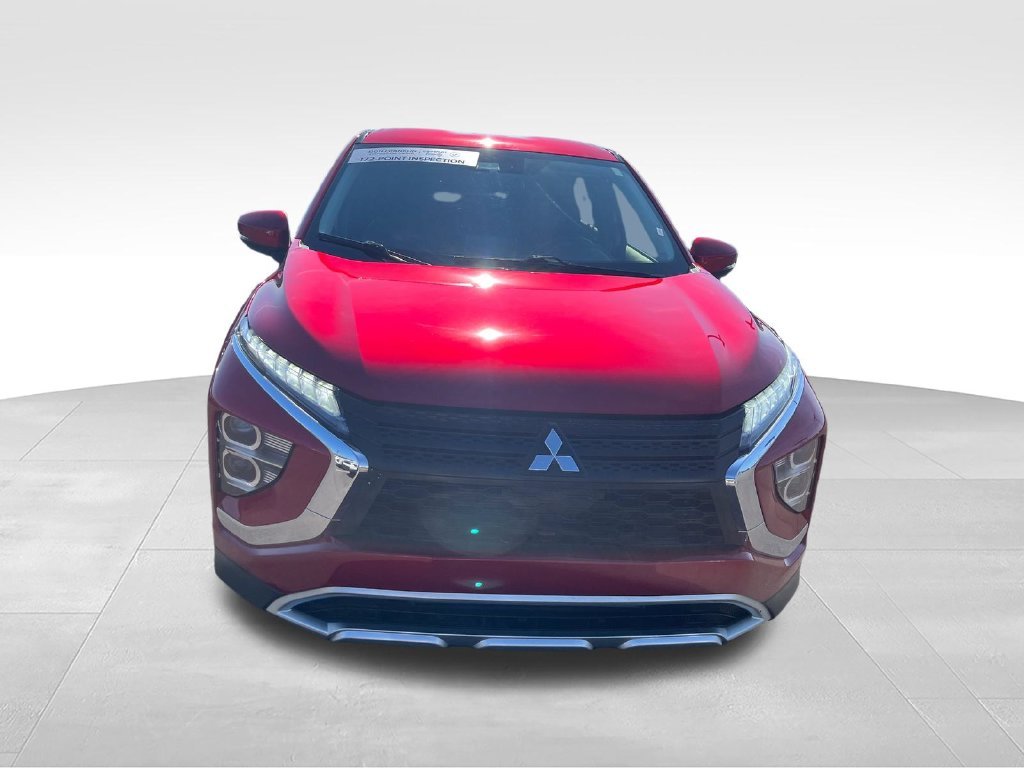 Used 2024 Silver Mitsubishi SE image 8