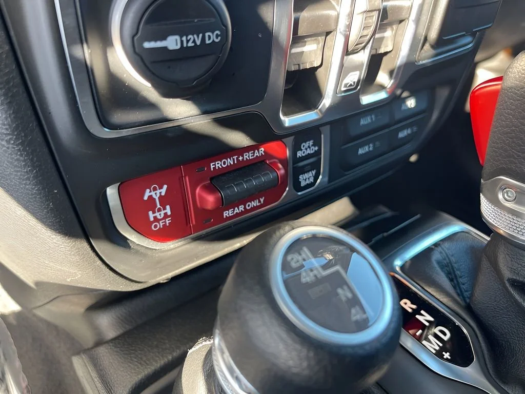 Used 2025 White Jeep Rubicon image 21