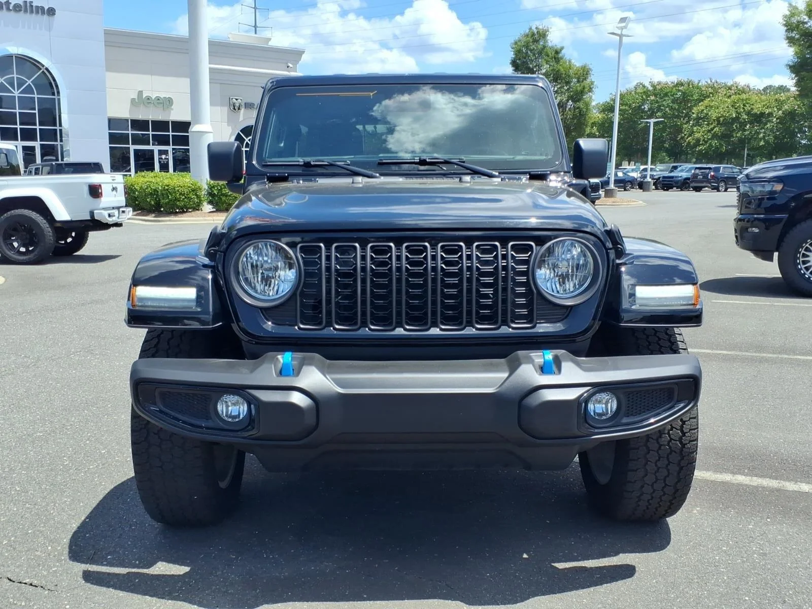 Used 2024 Black Clearcoat Jeep Sport S image 14