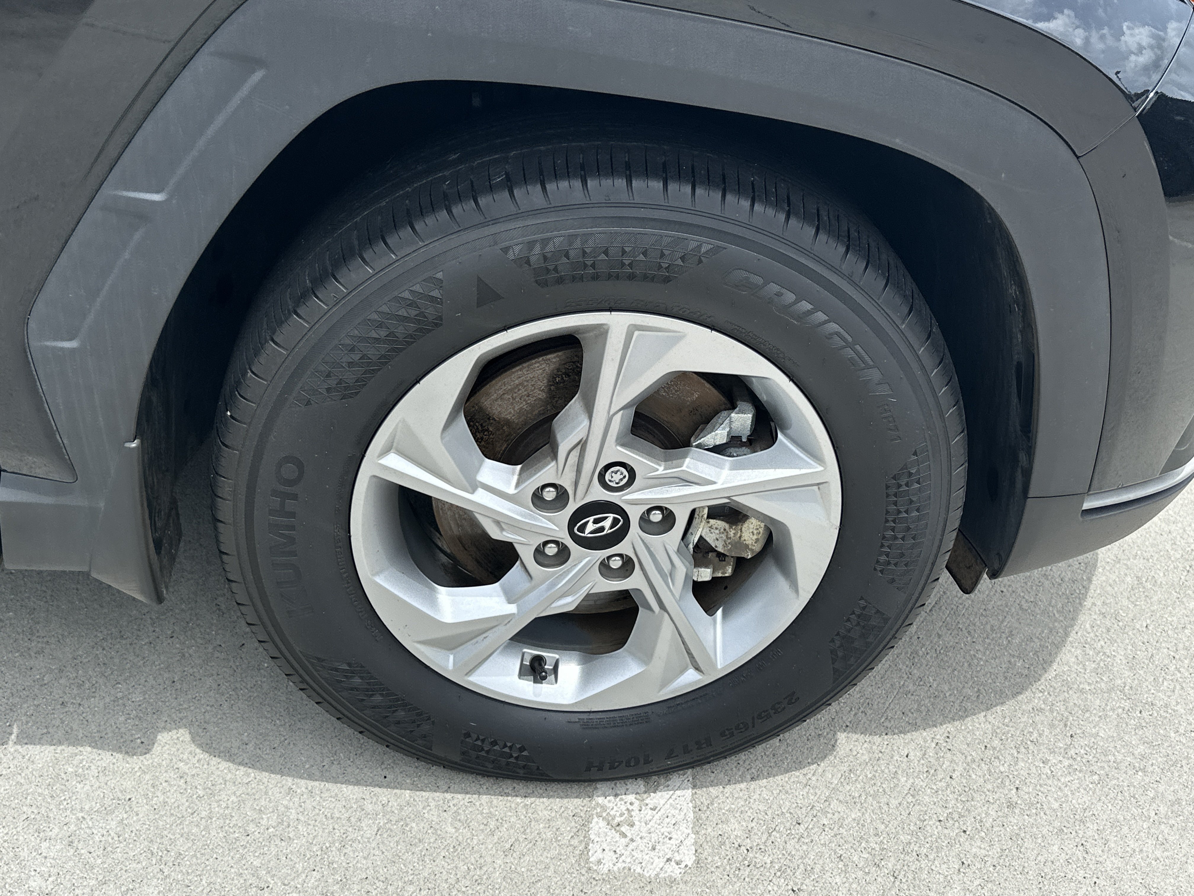 Used 2022 Phantom Black Hyundai SEL image 15