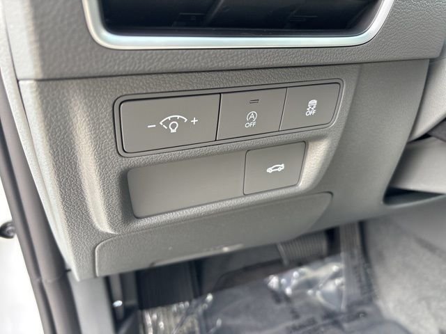 New 2026 Serenity White Hyundai SE image 15