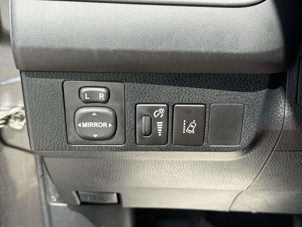 Used 2018 Magnetic Gray Metallic Toyota LE image 31
