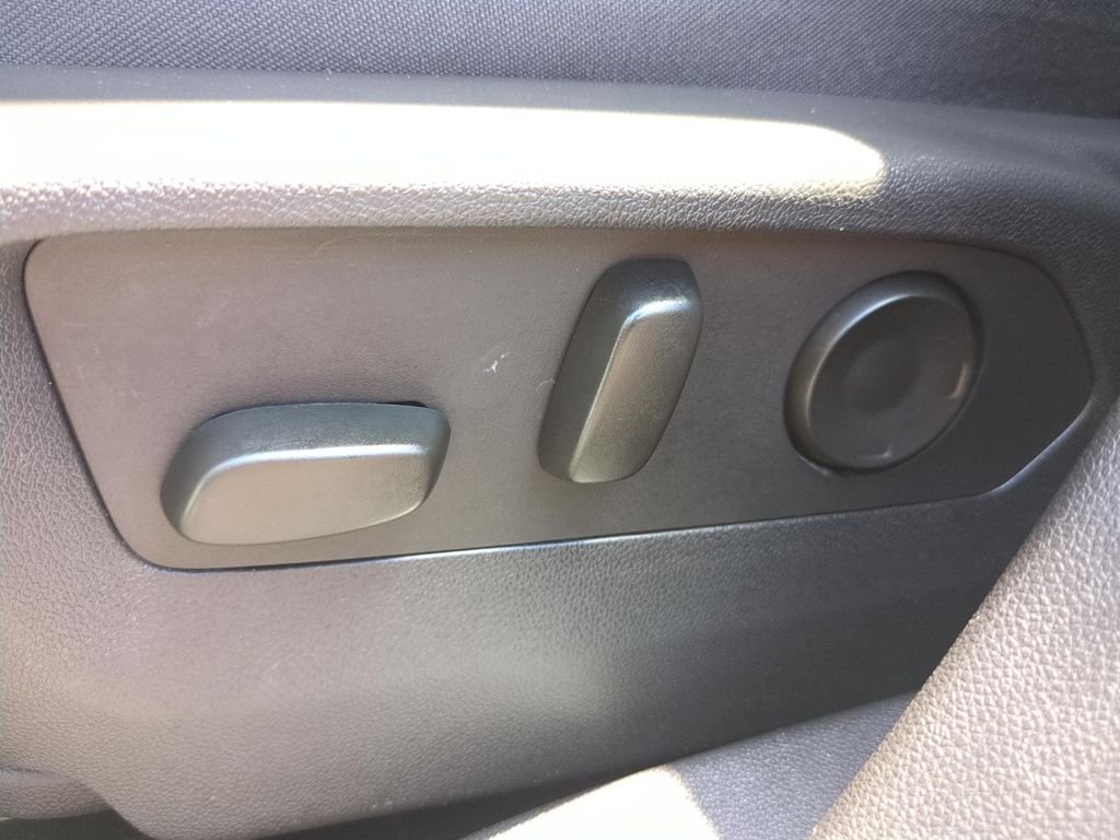Used 2025 White Buick Preferred image 17