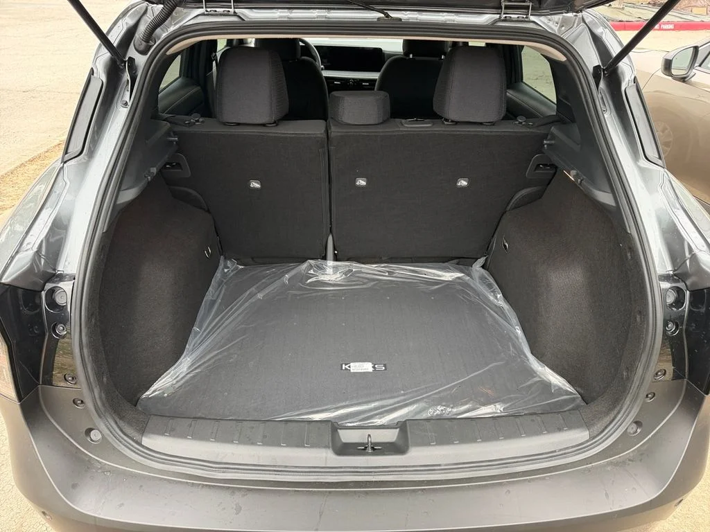 New 2026 Gray Nissan S image 19