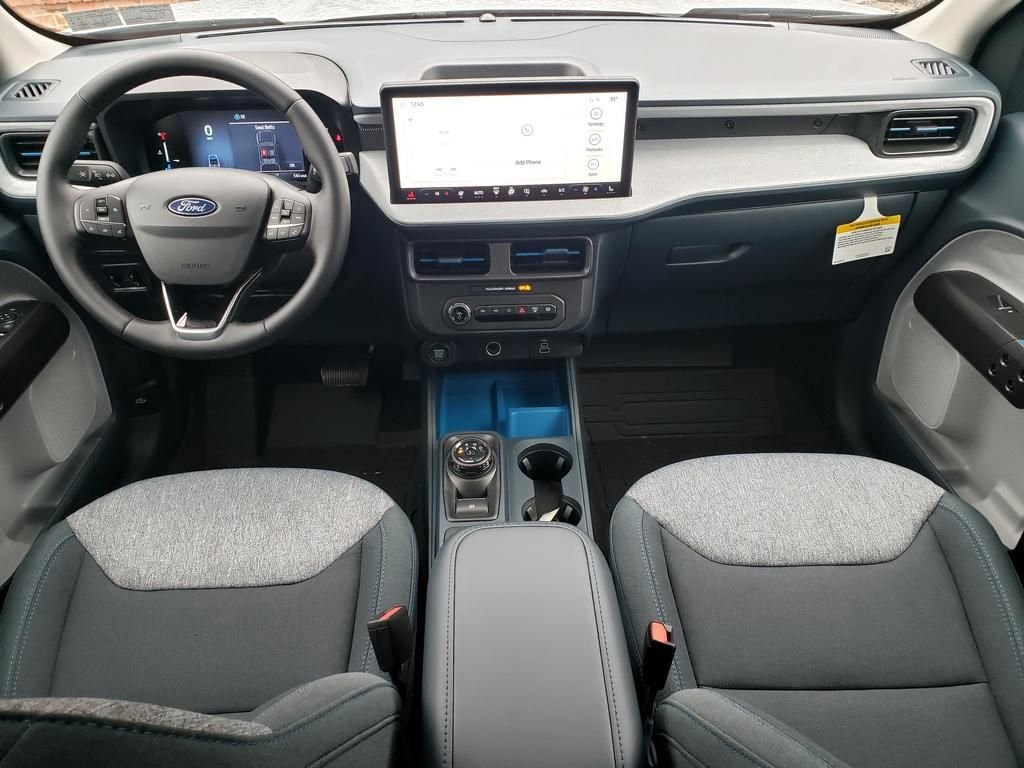 New 2025 Space White Metallic Ford XLT image 13
