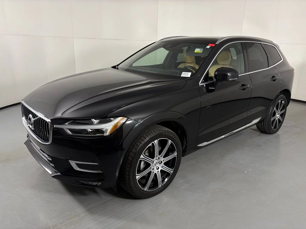 Used 2021 Black Volvo T5 Inscription image 4