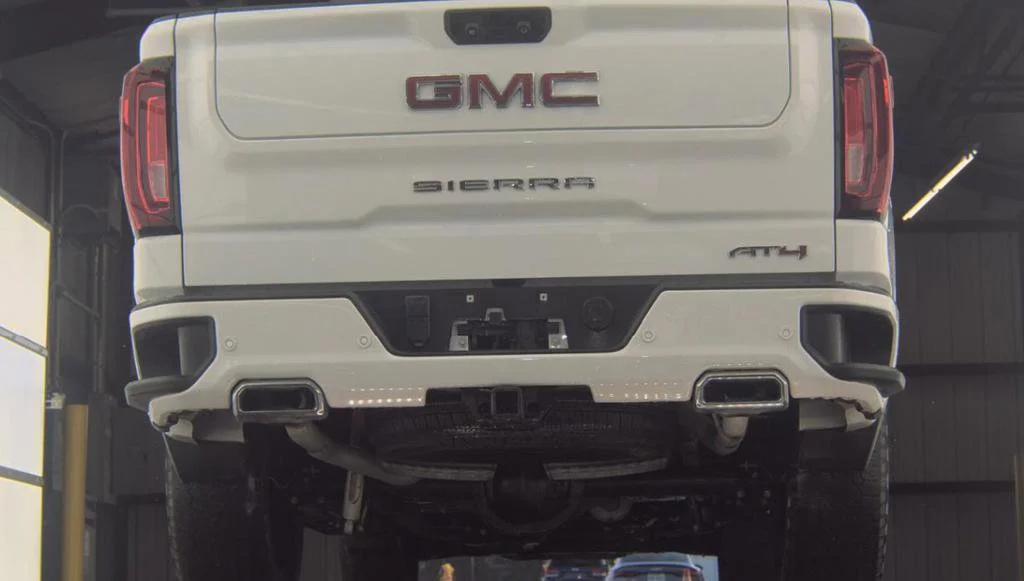 Used 2023 Summit White GMC AT4 image 4
