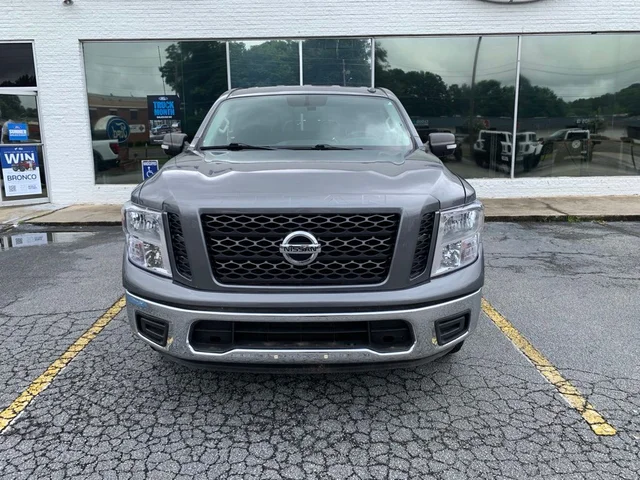 2019 Nissan Titan SV