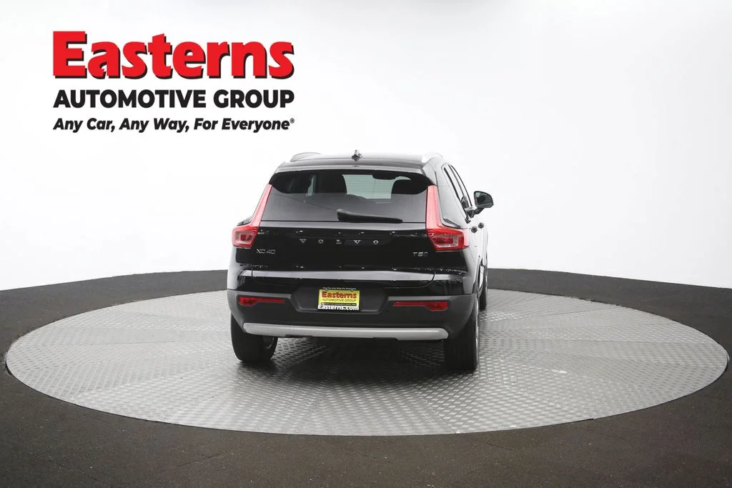 Used 2019 Black Volvo Momentum image 36