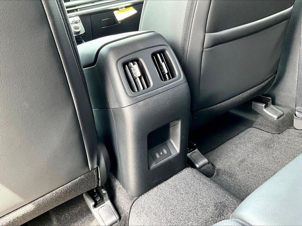 New 2026 White Hyundai SEL Plus AWD image 11