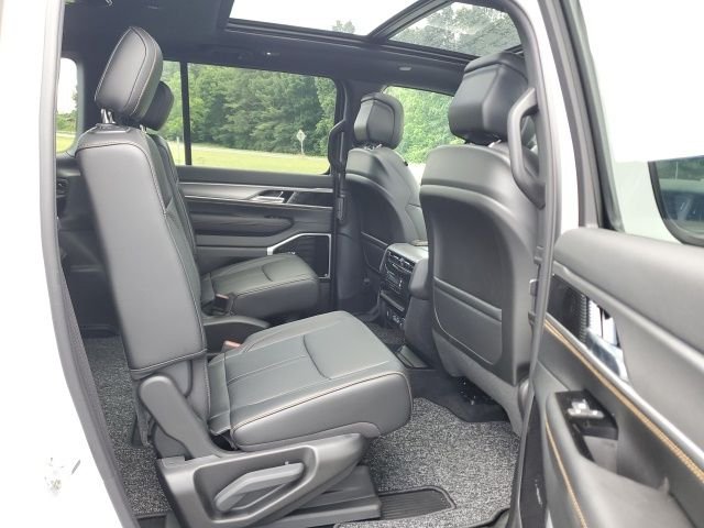 New 2026 Bright White Clear-Coat Exterior Paint Jeep 85th Anniversary Edition image 23