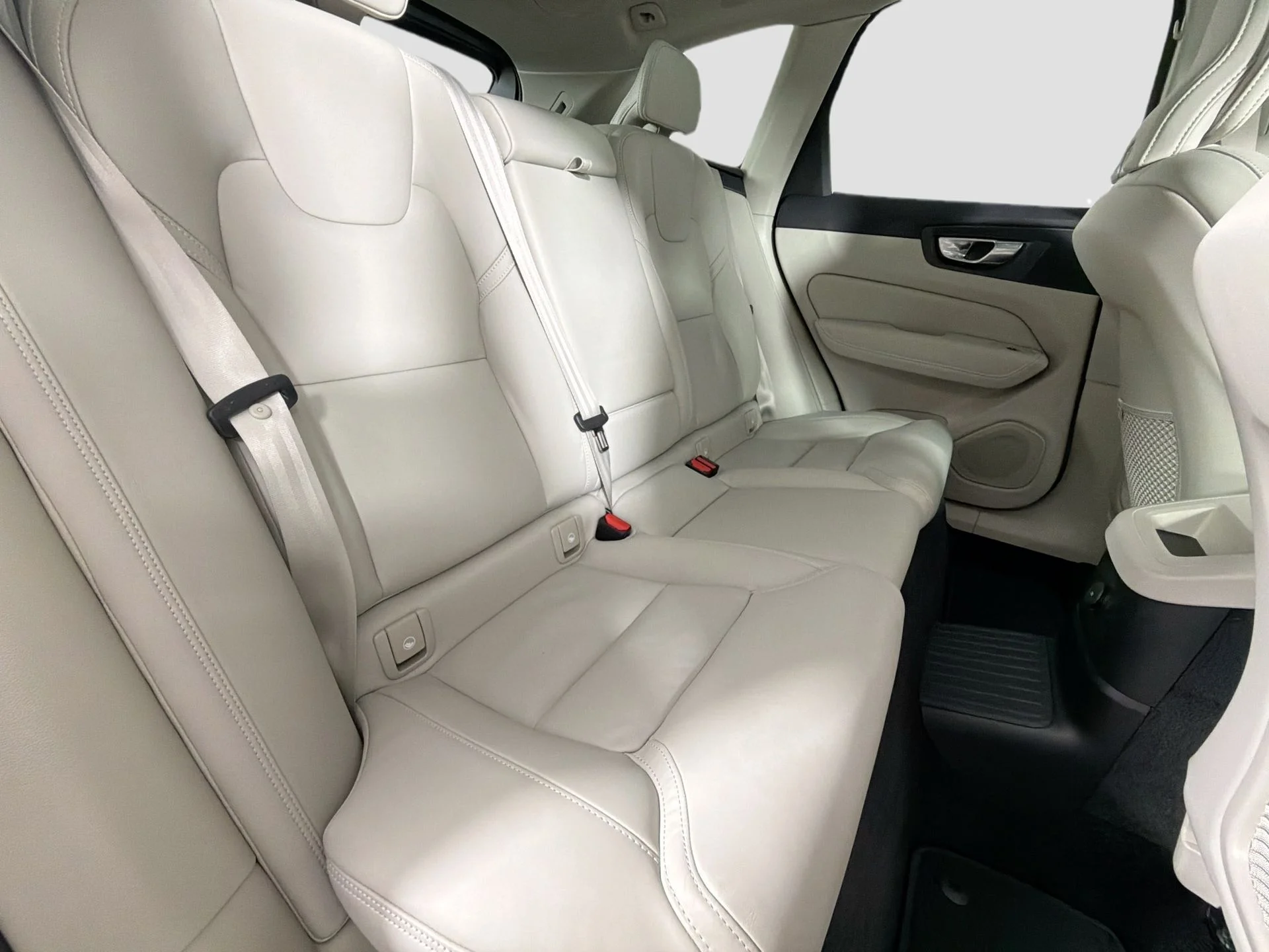 2026 Volvo XC60 Ultra - Photo 29