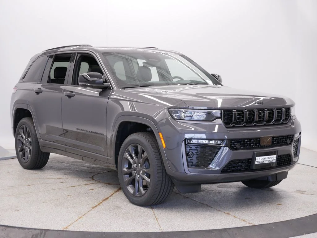 New 2026 Baltic Gray Metallic Clearcoat Jeep Limited Reserve image 9