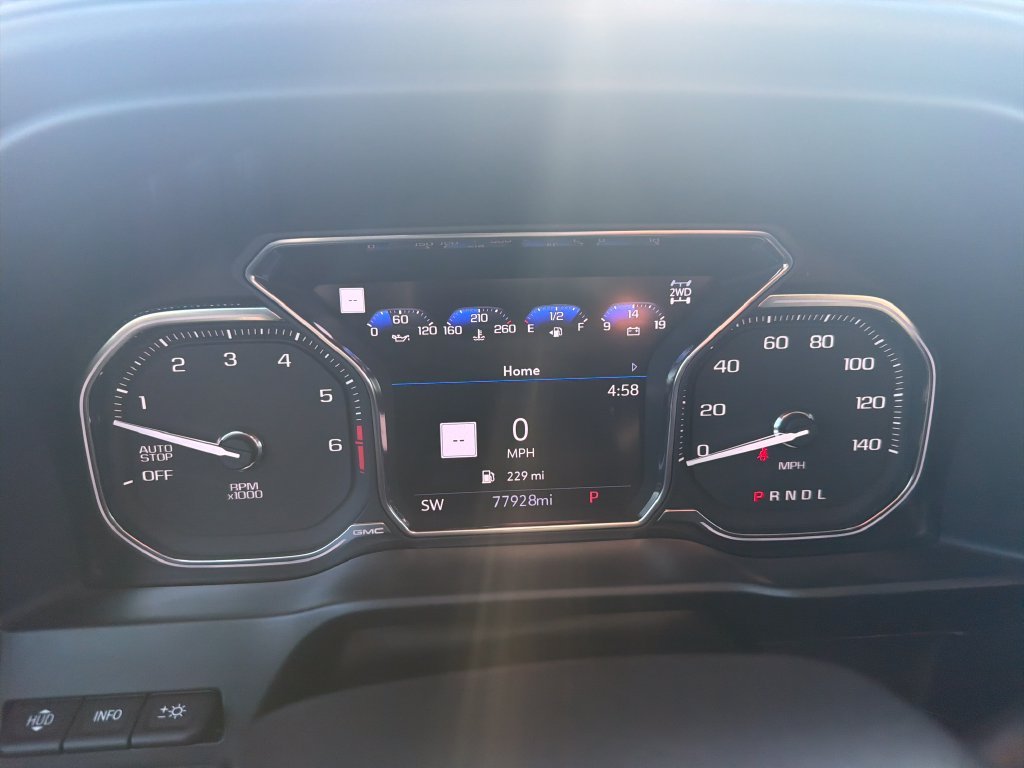 Used 2021 White GMC Denali image 18