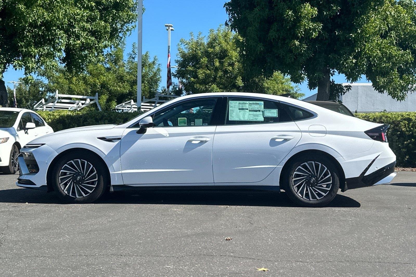 New 2026 Serenity White Hyundai Limited image 34
