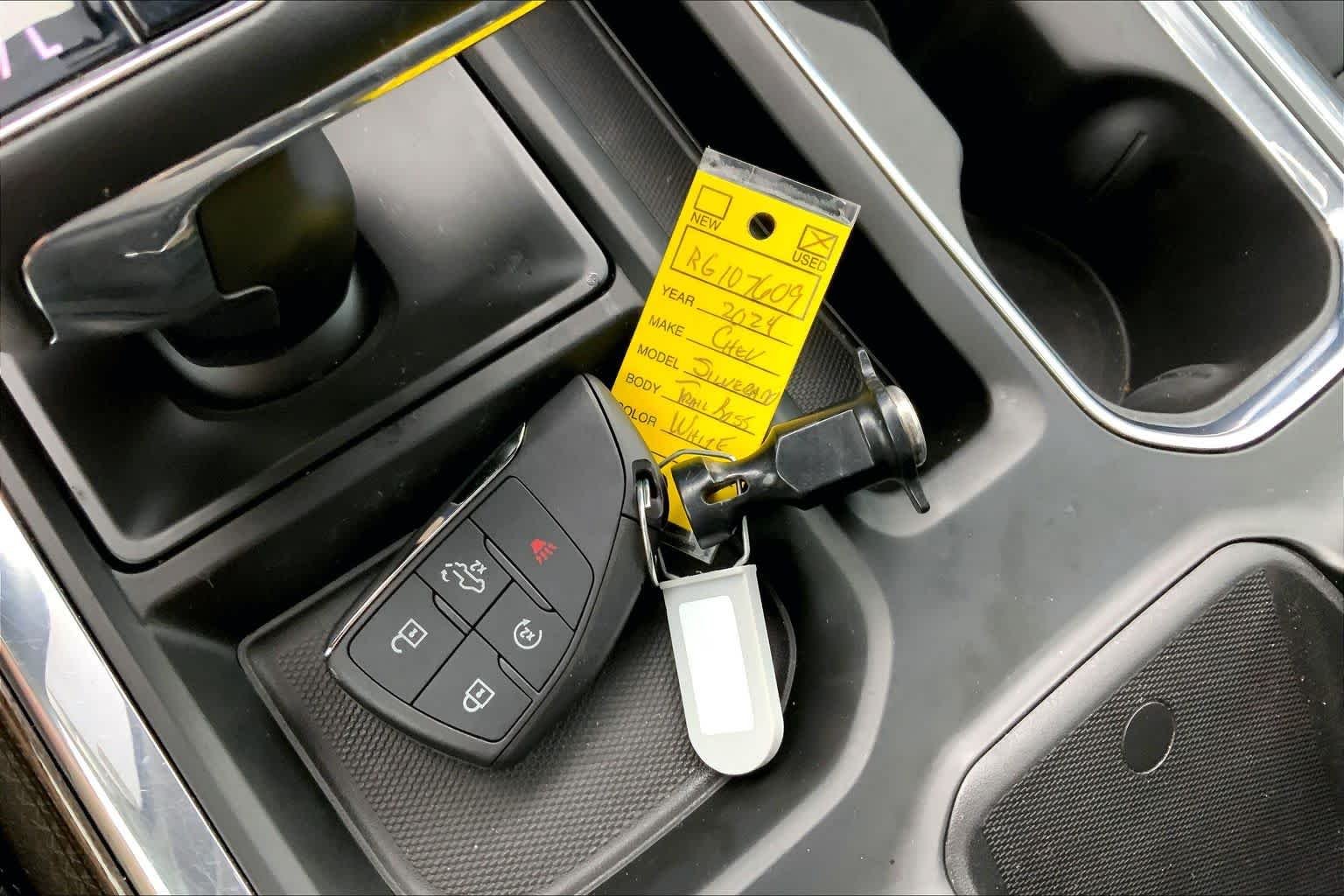 Used 2024 Summit White Chevrolet LT Trail Boss image 15