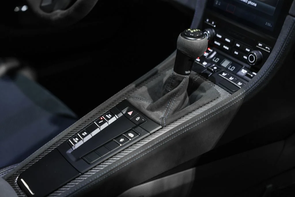 2025 Porsche 718 GT4 RS - Photo 26