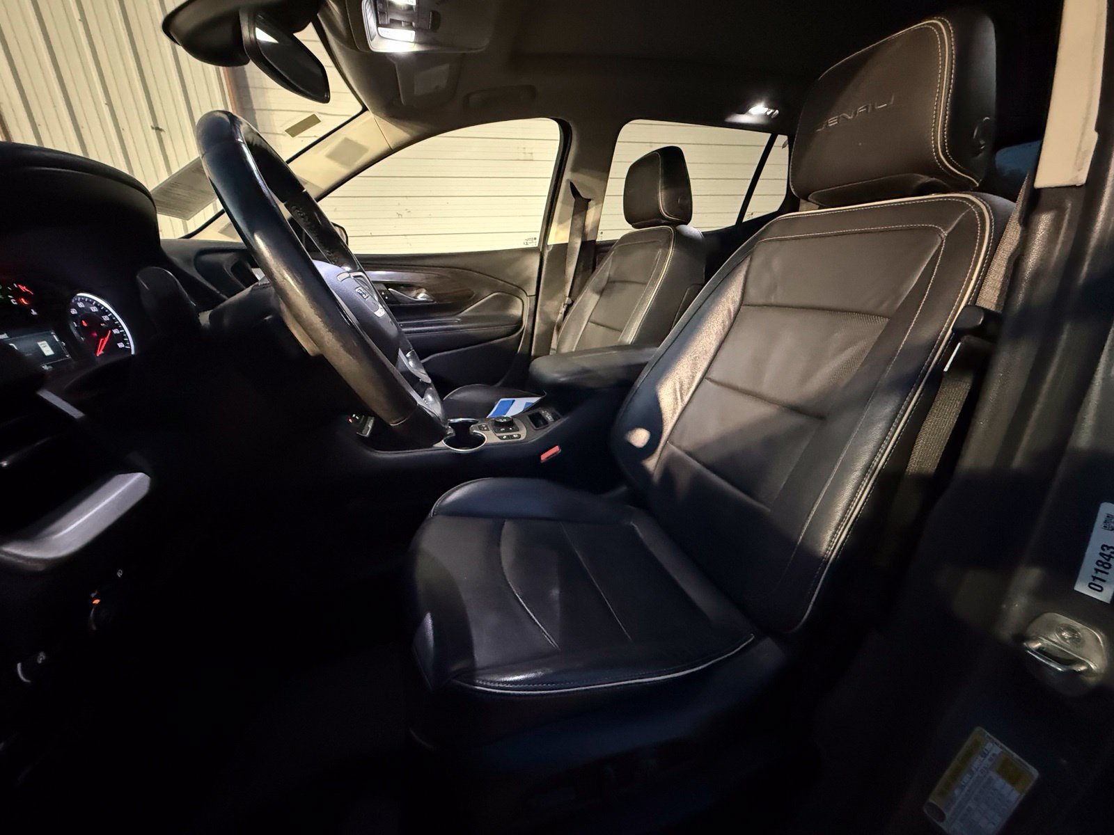 Used 2018 Gray GMC Denali image 11