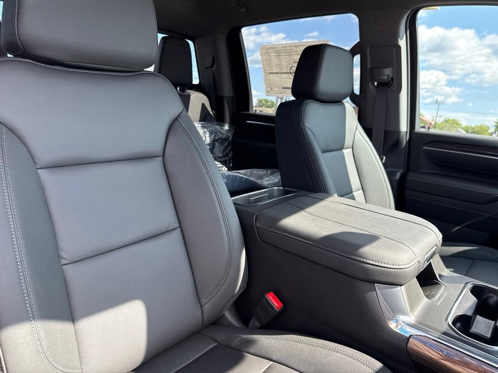 2026 Chevrolet Silverado 3500 HD LT - Photo 37