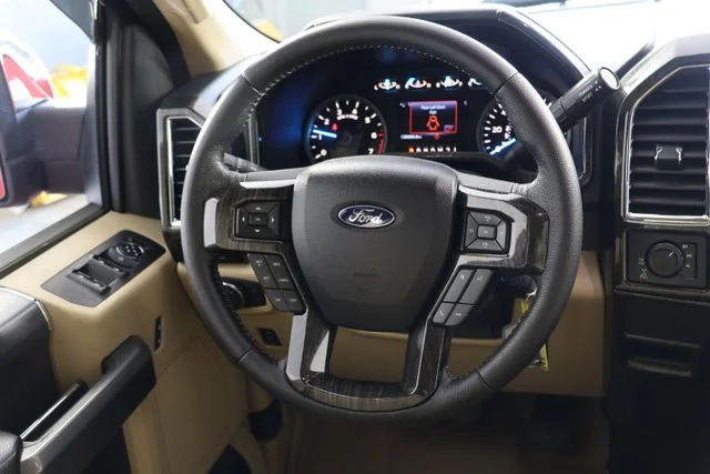 Used 2016 Red Ford XLT image 10