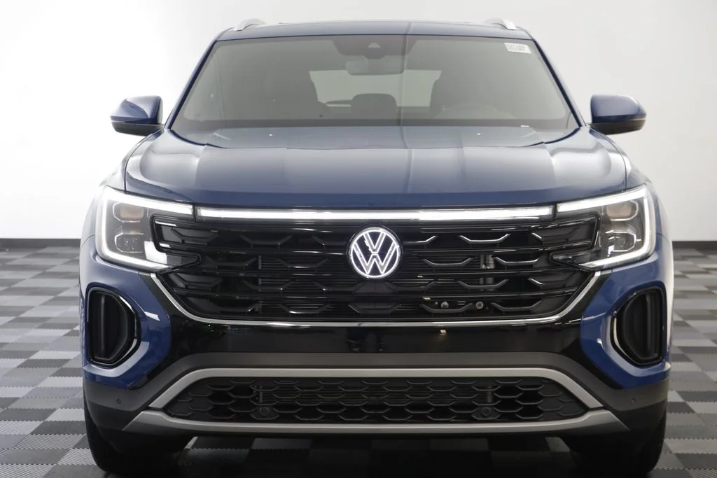 New 2026 Blue Volkswagen 2.0T SE w/Technology image 21