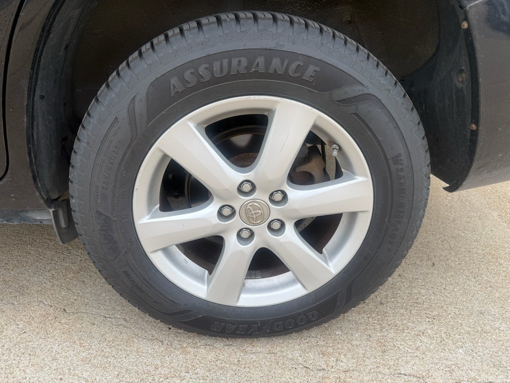 Used 2007  Toyota Limited image 5