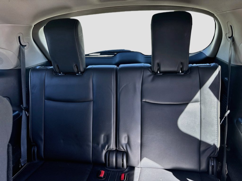 Used 2019 Majestic INFINITI LUXE image 16