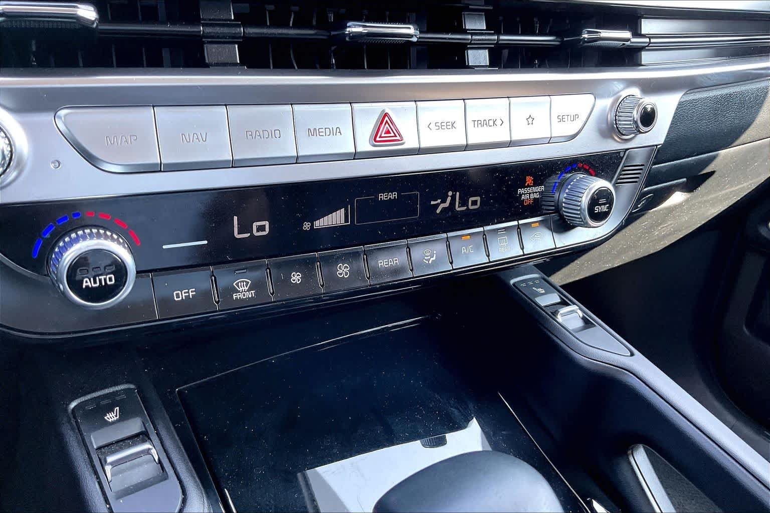 Used 2025 Panthera Metal Kia S image 33