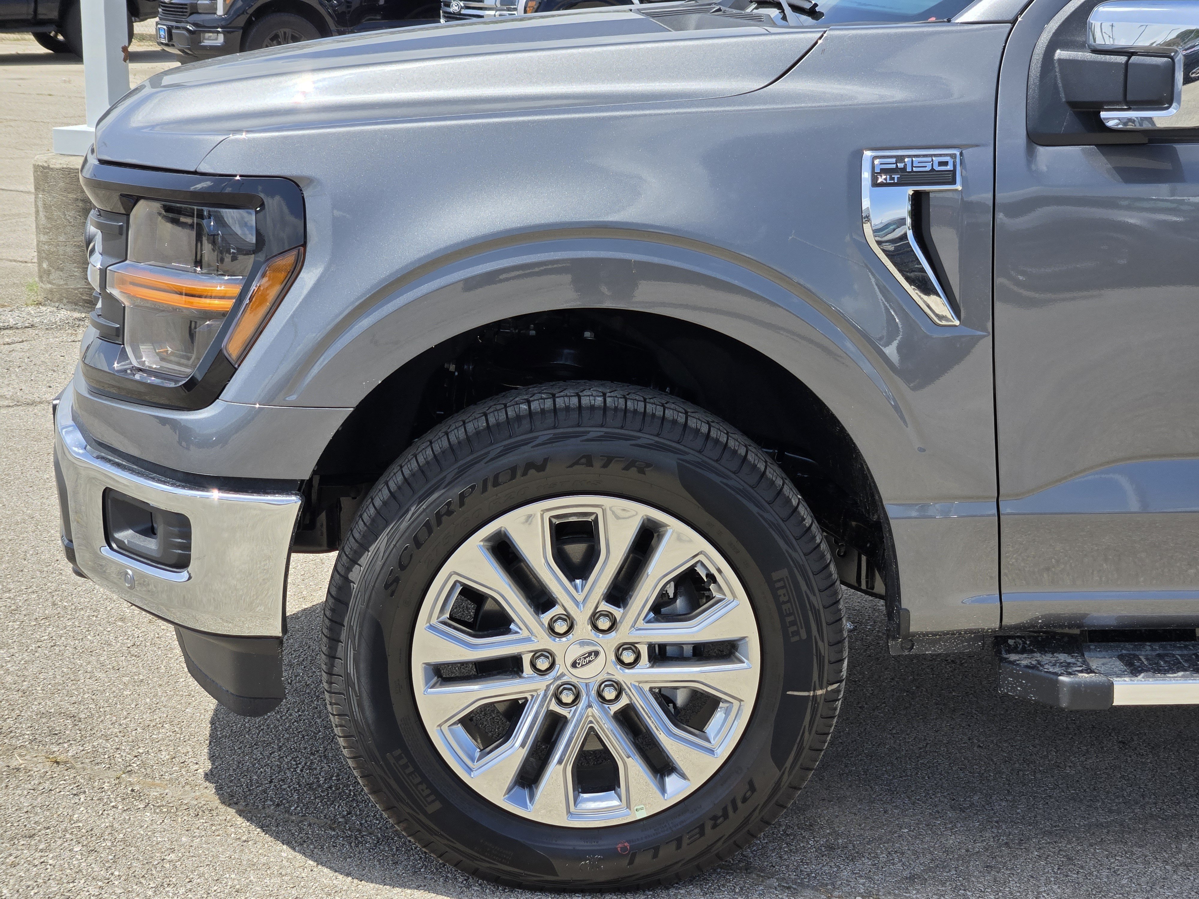 New 2026 Carbonized Gray Metallic Ford XLT image 6