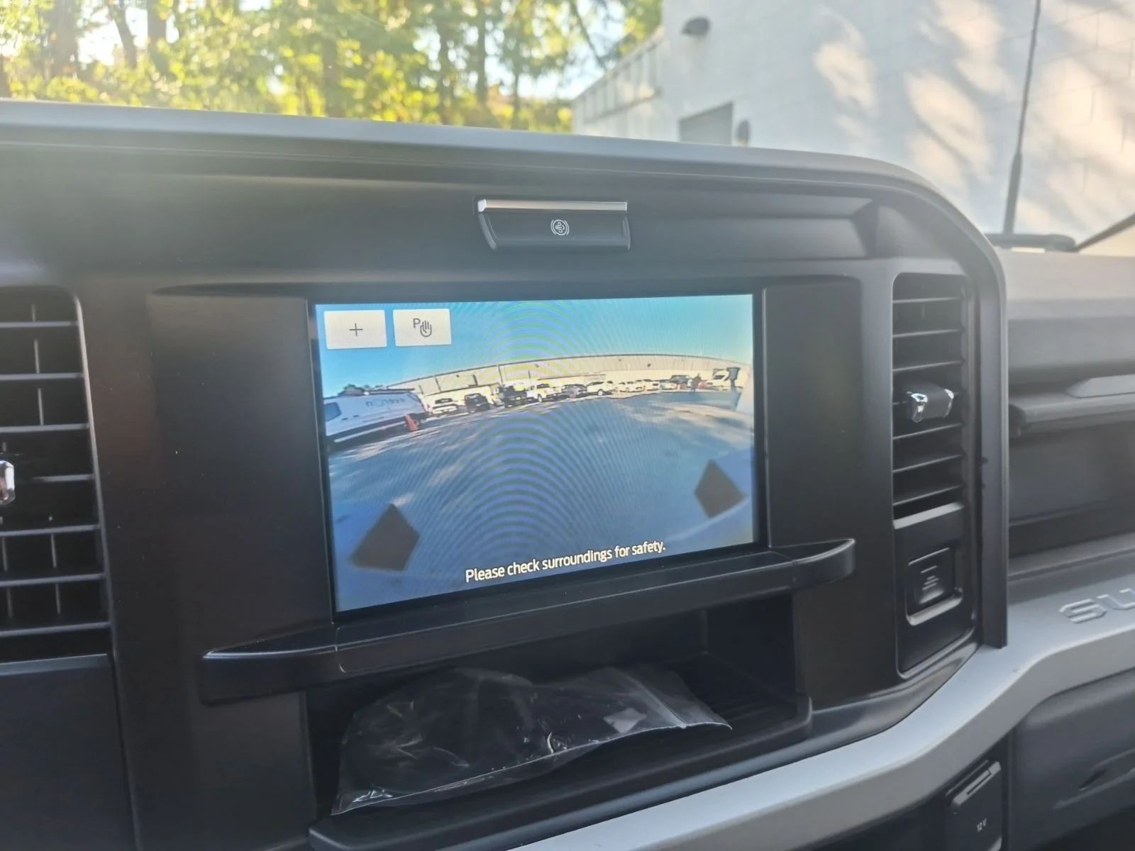 New 2026 Oxford White Ford XLT SERVICE BODY image 22