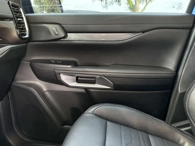 Used 2025 Blue Ford Lariat image 30