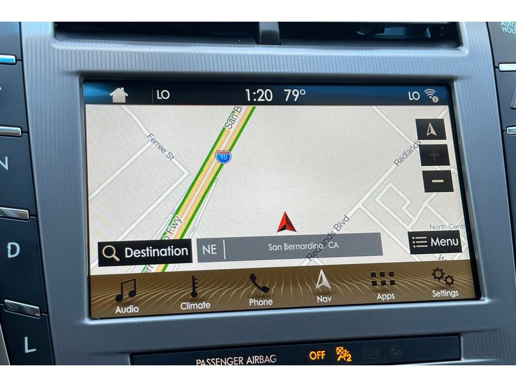 Used 2018 Black Velvet Lincoln Hybrid Reserve image 40