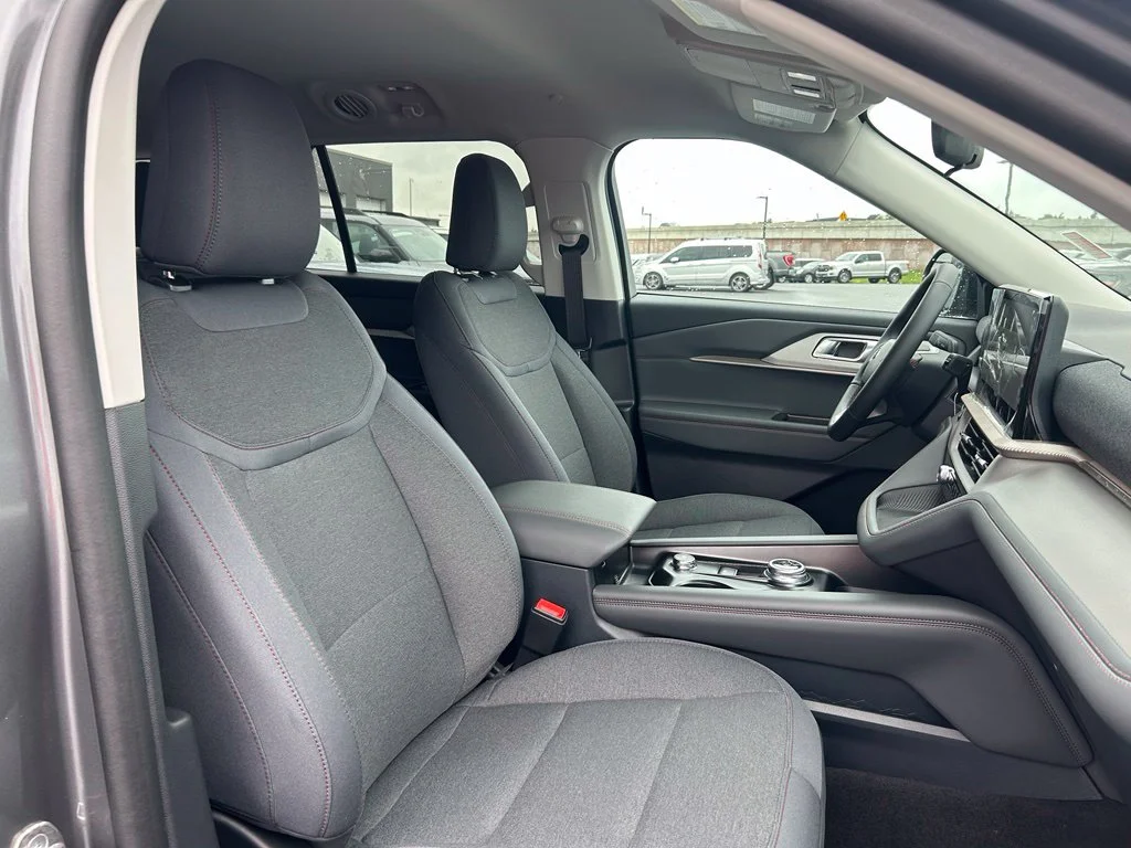 New 2026 Carbonized Gray Metallic Ford Active image 32