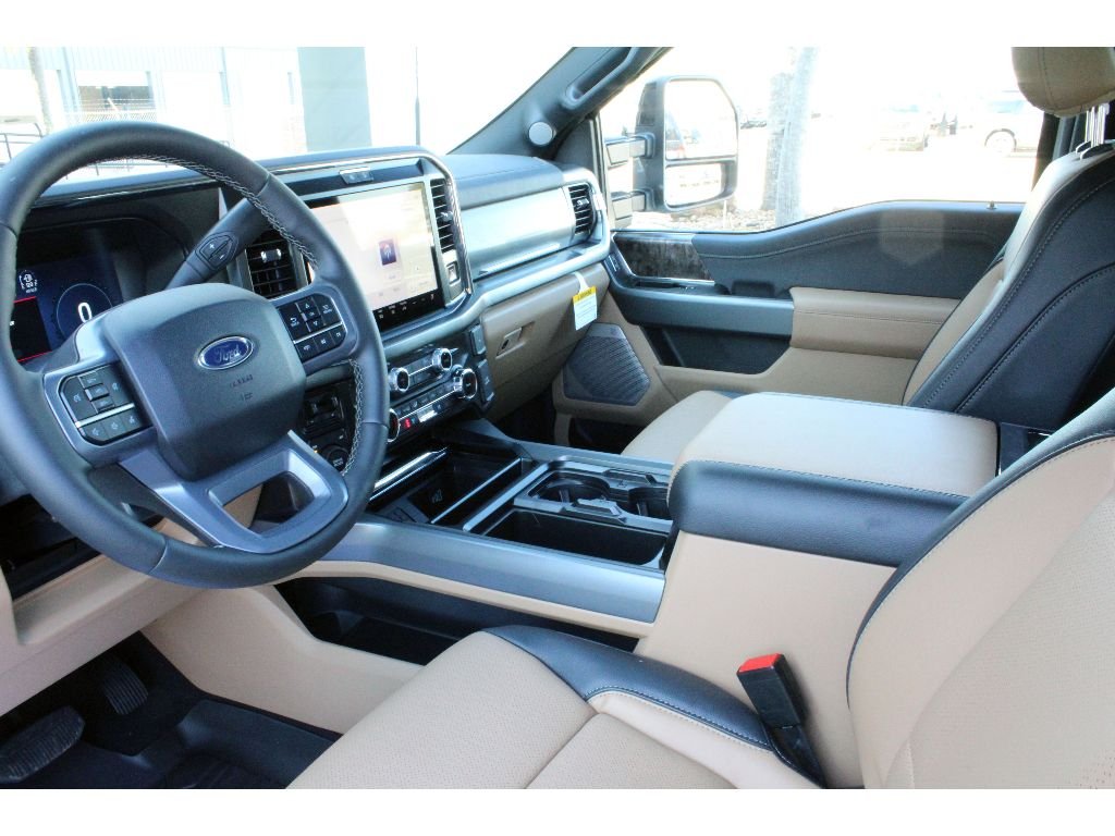 New 2026 Oxford White Ford LARIAT image 5