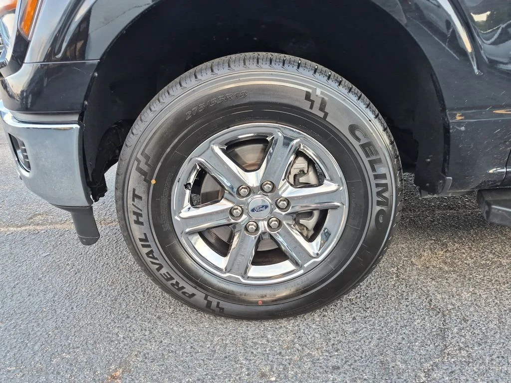 Used 2024 Black Metallic Ford XLT image 12