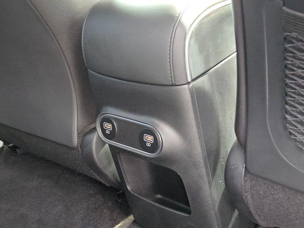 Used 2024 Digital Teal Hyundai SEL image 8
