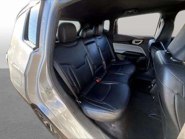 Used 2024 Silver Jeep Limited image 27