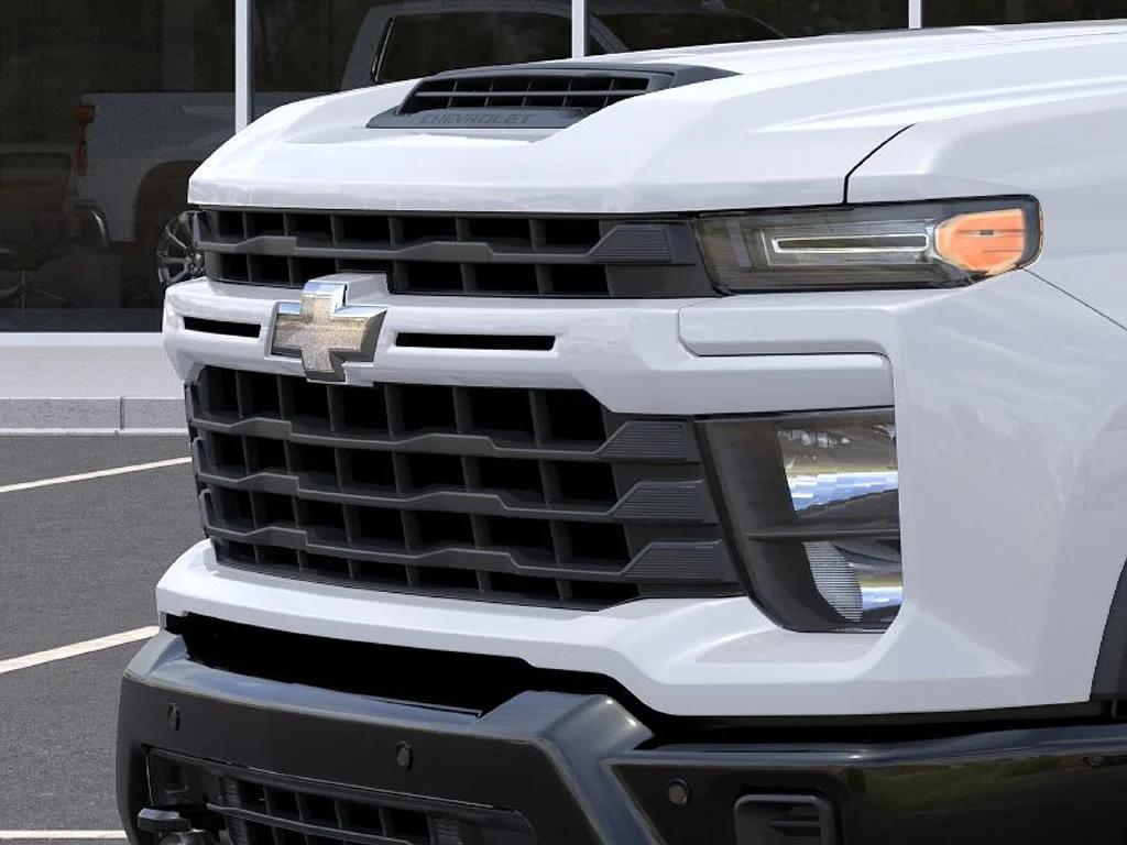 New 2026 Summit White Chevrolet Custom image 14